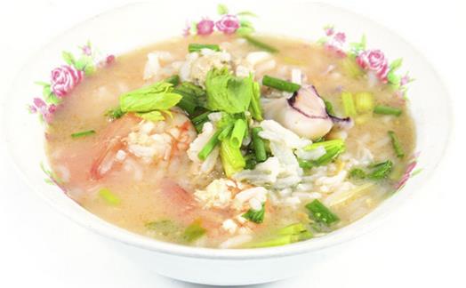 汤泡饭伤身盘点危害:易致胃痛、消化不良与影响发育