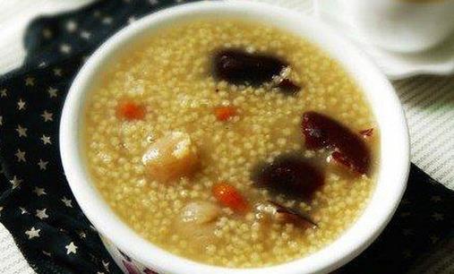 冬季驅寒養生粥：不同類型男性飲食建議