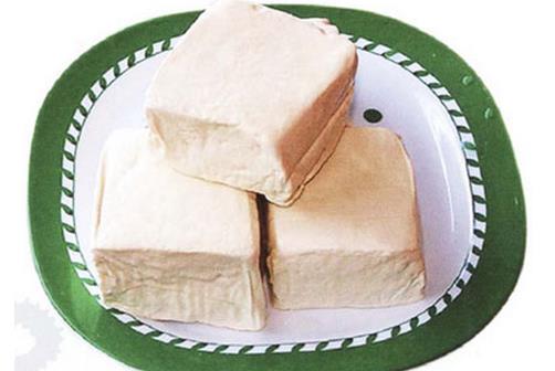 北豆腐抗寒暖身！冬季養生菜單與四則鍛煉守則