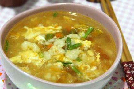 冬季家常养生汤：番茄南瓜疙瘩汤