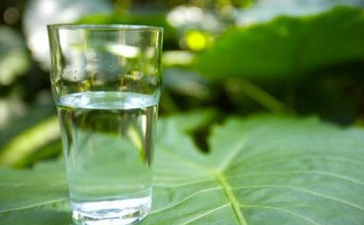 喝水有技巧:哪些水不能喝?硬水与软水的健康选择