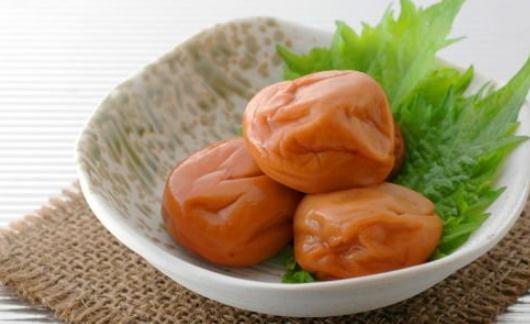 梅干的功效:能否缓解腹痛?