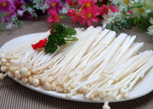 金针菇食材选用有讲究:营养价值与选购指南