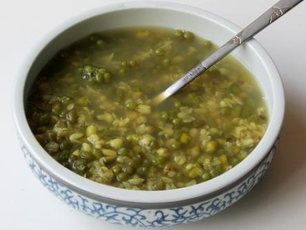 夏季易中暑？綠豆粥「降火」功效與正確食用法