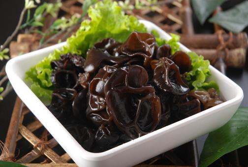 補鐵的食物有哪些？吃什麼補鐵又快又好？