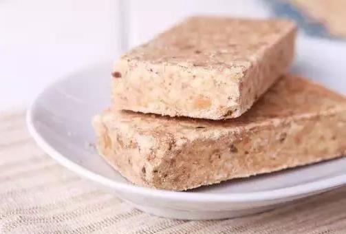 壓縮餅干怎麼吃？正確食用方法與注意事項