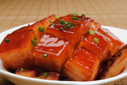 豬肉怎麼吃？豬肉與黃花菜、黃瓜、蓮藕搭配合營養更高