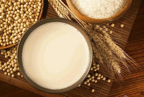 喝豆浆加糖好吗?最佳糖类選擇與正確食用時間