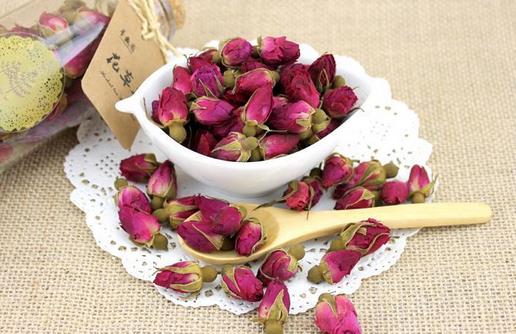 玫瑰花茶的功效与禁忌:什麼時候喝最好?