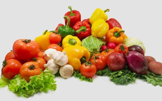加工食品加速衰老：罐頭、腌制與油炸食品的影響