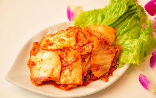 家庭版美味泡菜做法:手把手教你制作爽脆可口的传统泡菜