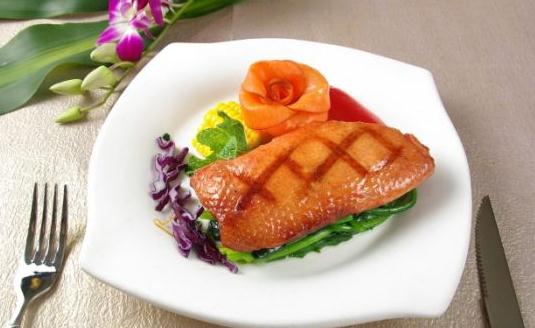 5款健康低脂鸡胸肉食谱，沙茶鸡块到棒棒鸡做法全公开