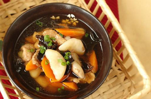 如何制作菱角瘦肉湯?