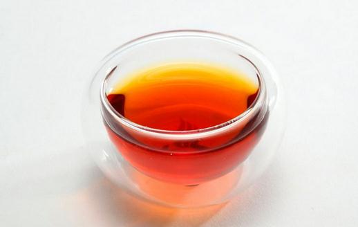 泡紅茶注意事項：茶水量、水溫與浸泡次數要領