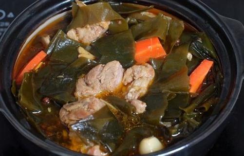 夏日清爽料理:海带魔芋南瓜炖排骨等3道美食