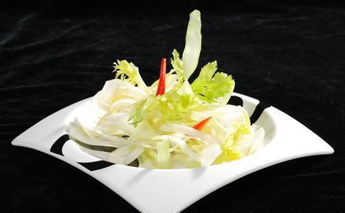 夏季创意凉菜:生拌娃娃菜等6道清爽食谱