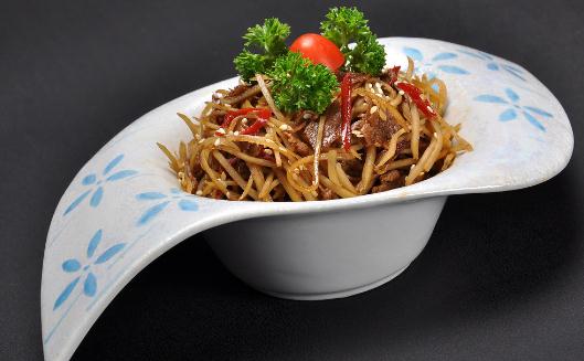 排便困難吃牛蒡正適宜！牛蒡的營養與美味做法