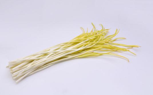 蒜黃的食法與功效:肉絲蒜黃、蒜黃炒蛋的做法