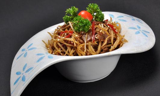 牛蒡的功效与做法：健康食谱推荐
