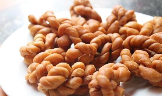 麻花简介与做法：传统特色小吃的制作全解