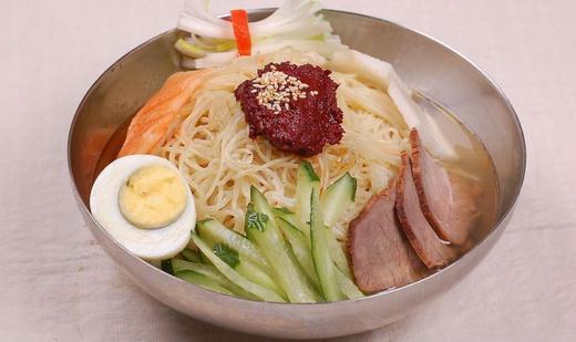 冷面是什么?传统做法与食谱