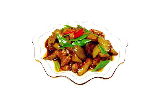 燒茄子是什麼？燒茄子的做法與功效