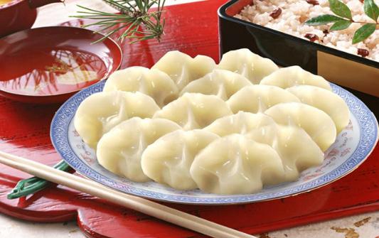 芹菜猪肉饺子的做法