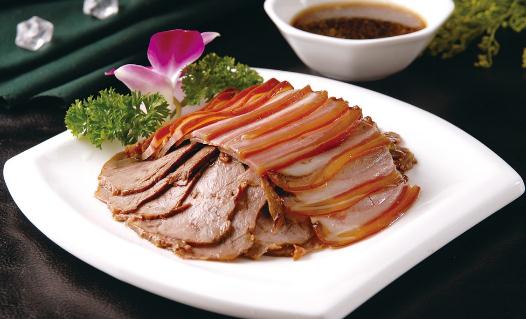 吃驴肉的好处与做法：五香驴肉、驴肉火烧等食谱