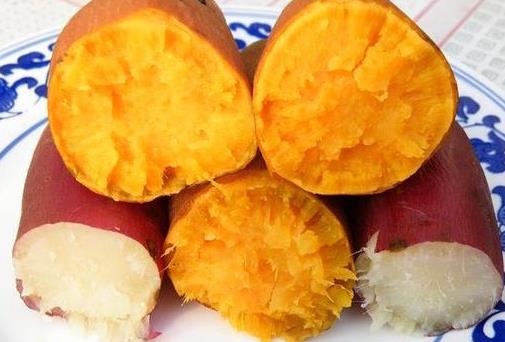 三種需去皮的蔬果:荸撥、馬鈴薯與紅薯