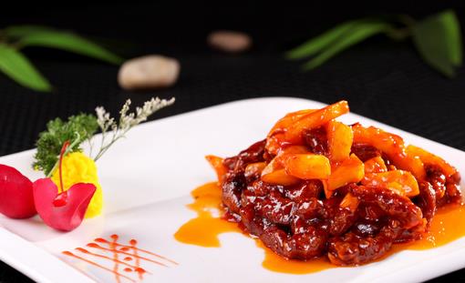 水果入菜:清新解腻的美味与健康之道