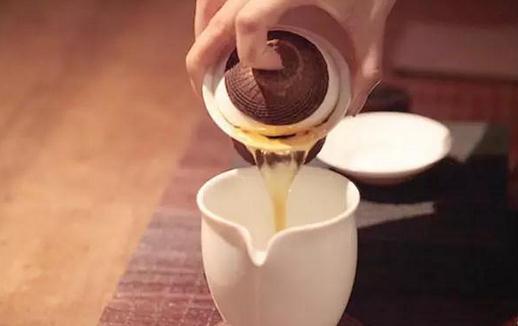 泡茶误区解析与陶瓷壶的优越性