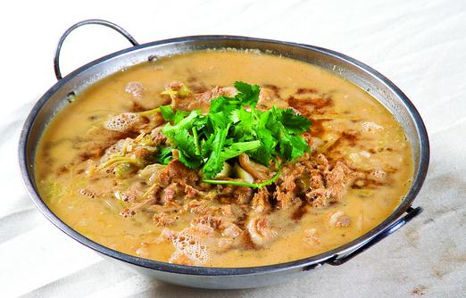 酸菜羊肉粉丝汤怎么做？羊肉汤的家常做法