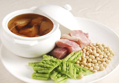 排骨加黃豆、羊肉配黑豆：營養搭配與做法
