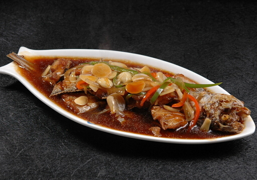 帶魚怎麼做好吃?傳承香氣的香煎與紅燒做法
