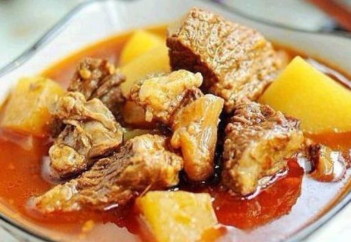 土豆炖牛肉的家常做法