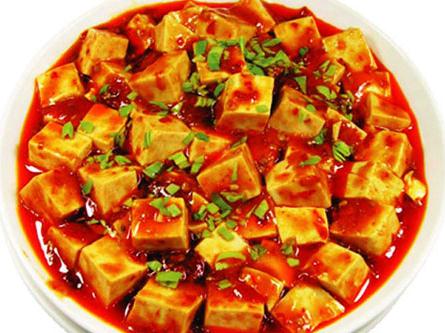 麻婆豆腐的烹調技巧：如何做出更麻更辣更好吃