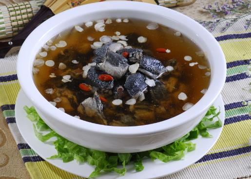 乌鸡汤的功效与做法