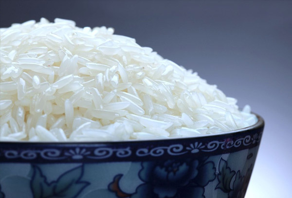 吃米饭尽量色乱粗：健康饮食的四大原则