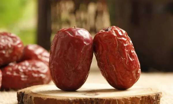 春季清腸不只吃素：營養師教你正確清腸的3大要點