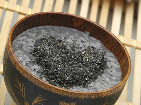 黑芝麻的健康功效与食用指南