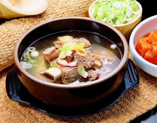 胃寒飲食建議：適合喝的溫胃湯品