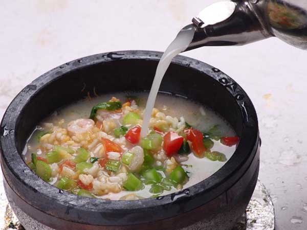 飲食禁忌:粥養胃 泡飯傷胃