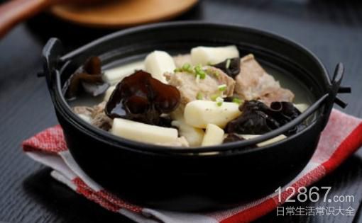 最佳飲時間選對湯水：養生飲食的智慧