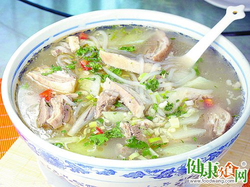 冬季養生湯：行氣活血暖身羊肉湯