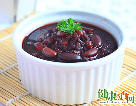 夏日解乏：祛濕粥拯救你的精神不振