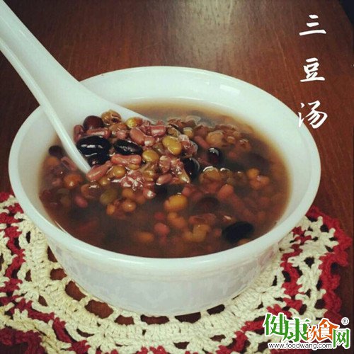 夏天喝什麼湯好?盛夏喝三豆湯清熱解暑