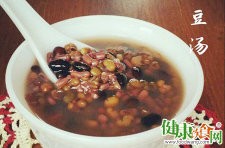 夏天喝什么汤好?三豆汤好处多多