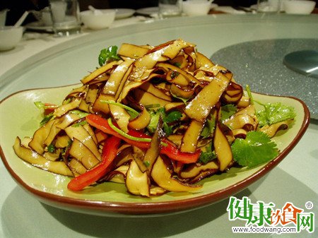 熱涼拌菜清清爽爽度炎夏，香嫩美味又健康