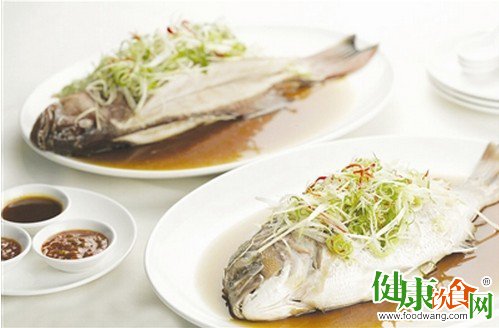 春季健康吃魚指南:選對大小與新鮮度,避開染色與腐敗風險