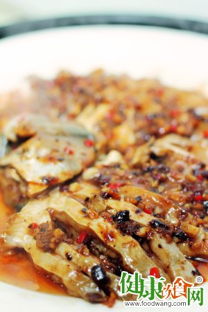 貼秋膘美食｜清爽豉汁蒸鲳魚，鮮嫩入味零負擔